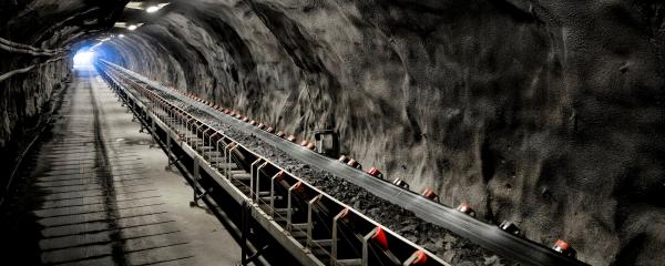 Шахтный ленточный конвейер