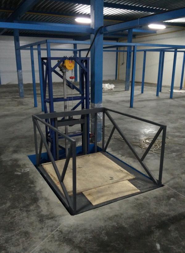 Грузовая платформа ПГМ-1000